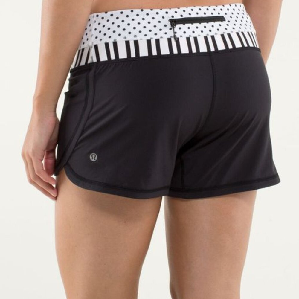 Lululemon Groovy Run Shorts Paris Perfection Black White 8